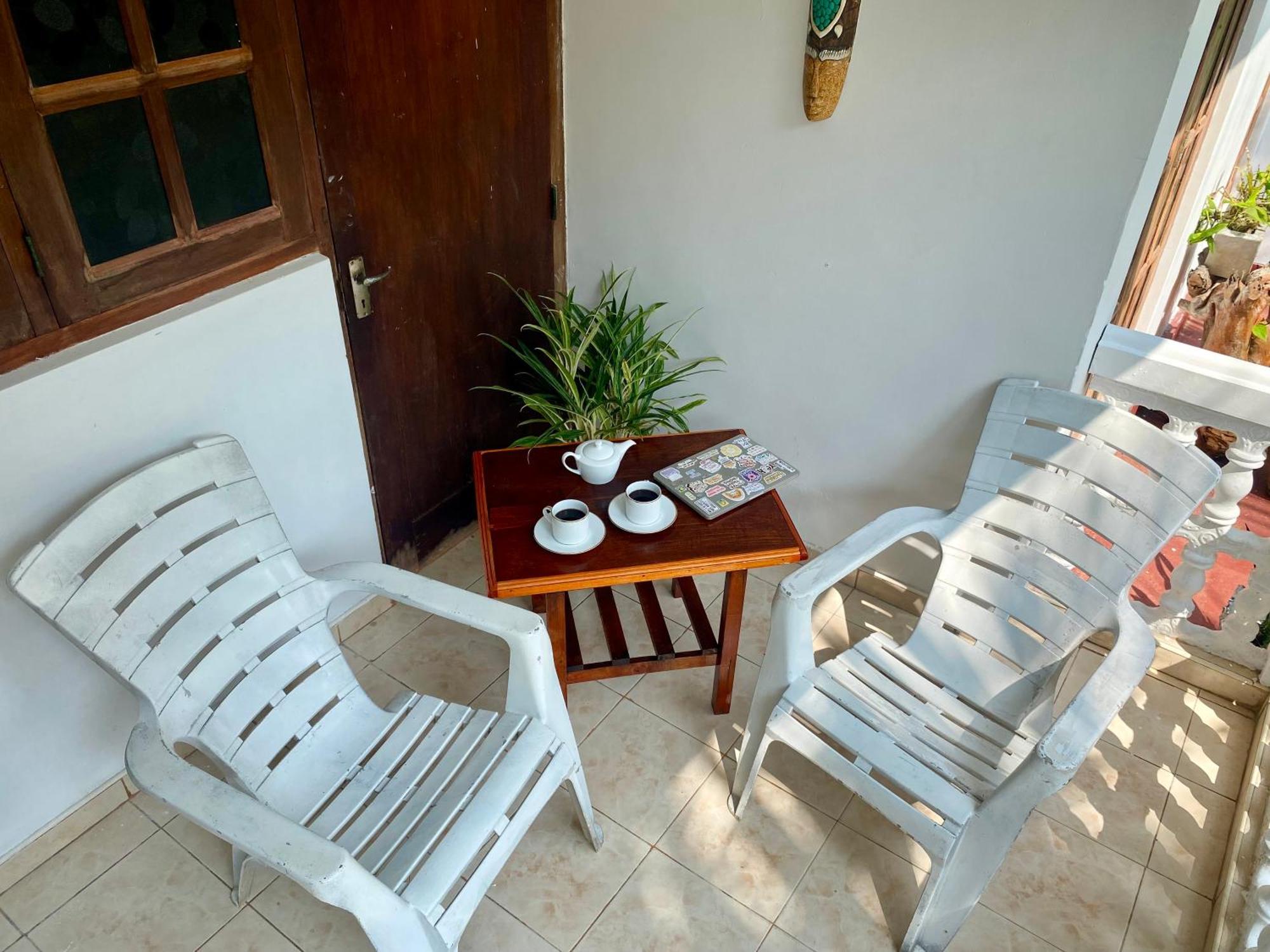 The Breeze Mirissa Bed & Breakfast Dış mekan fotoğraf